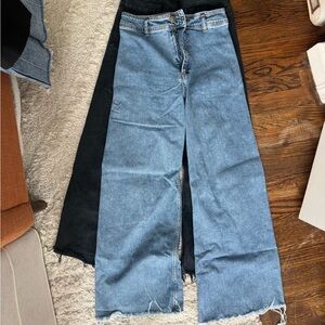 Set of 2 Zara denim jeans. Like new!
Paid 69 for each.